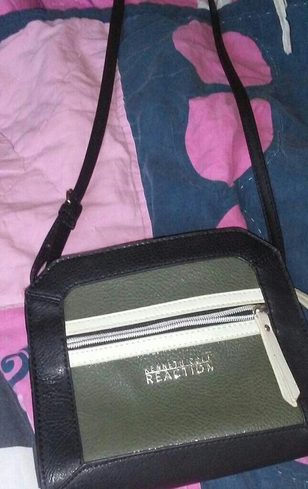 Kenneth cole cross body bag